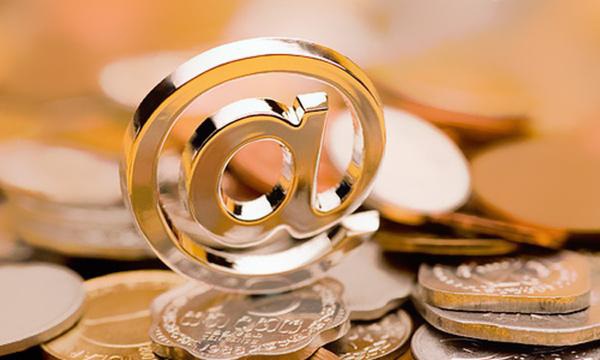 CPI放缓引发降息憧憬，美元跳水反弹黄金上涨6美元